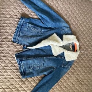 Adorable jean jacket!!